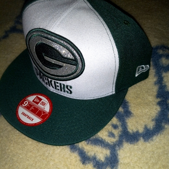 New Era Other - NEW ERA VINTAGE CAP COLLECTION NFL ADJUSTABLE SNAPBACK PRE-OWNED CONDITIONS GOOD